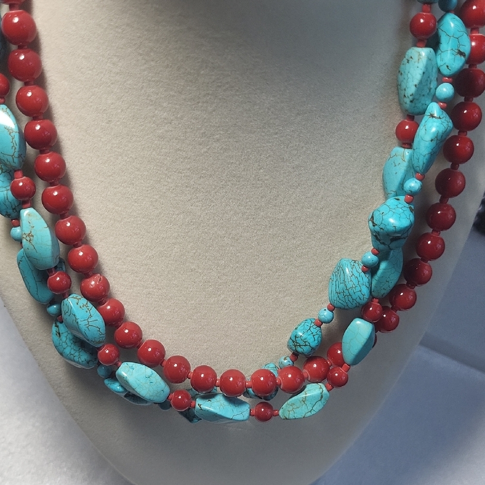 Turquoise Color and Red Beaded Necklace
